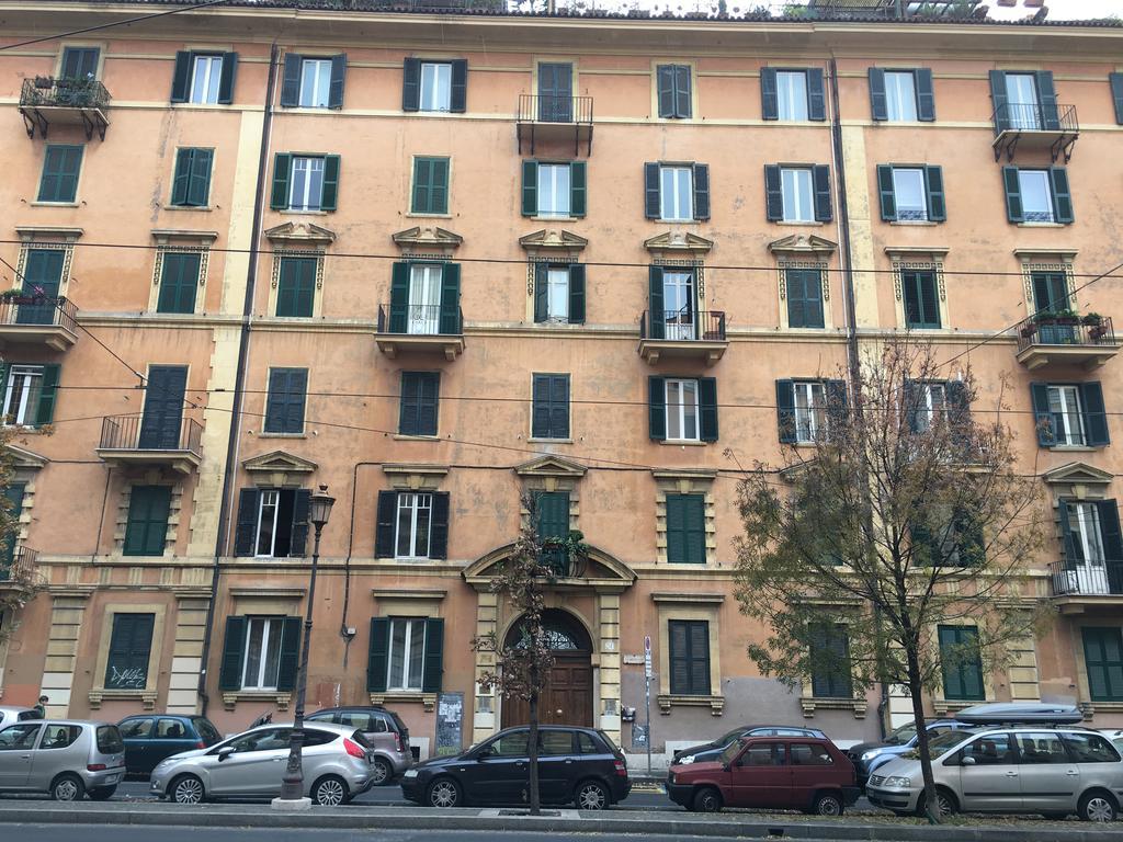 Colosseo Holiday House ローマ エクステリア 写真