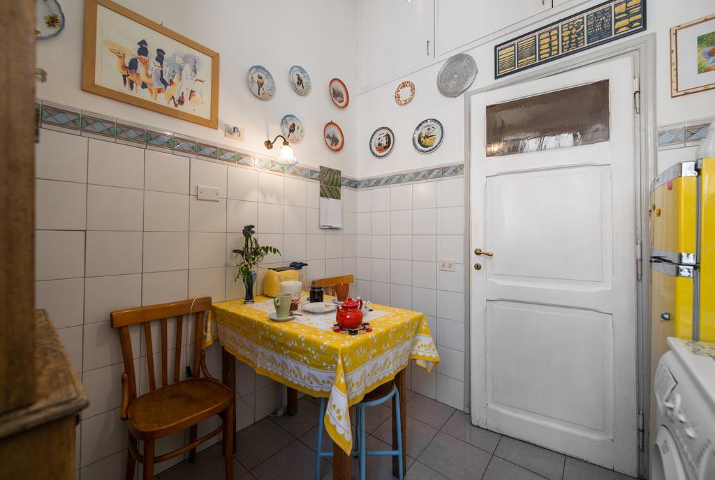 Colosseo Holiday House ローマ エクステリア 写真